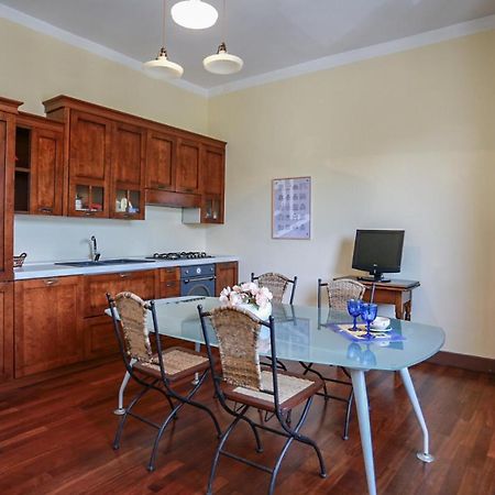 Marconi 7- City Centre Apartment Sit レッチェ エクステリア 写真