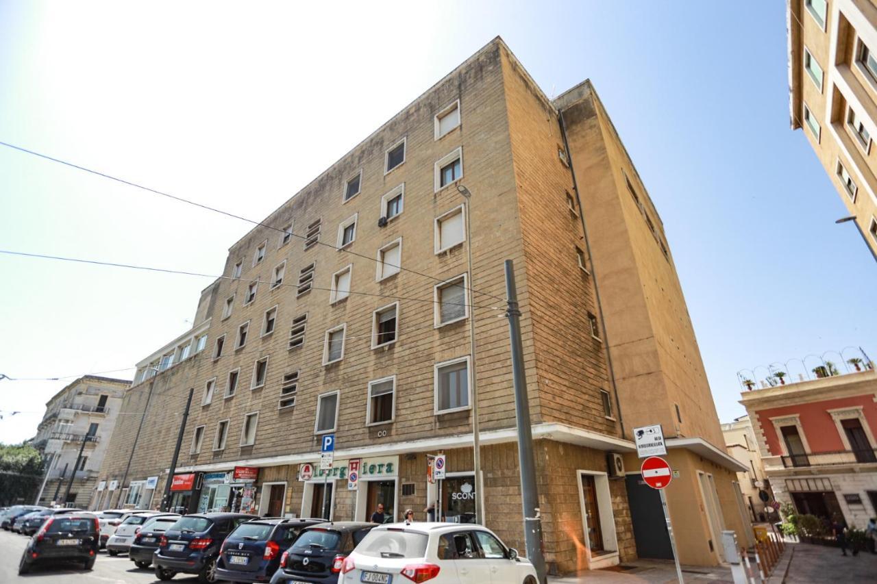 Marconi 7- City Centre Apartment Sit レッチェ エクステリア 写真