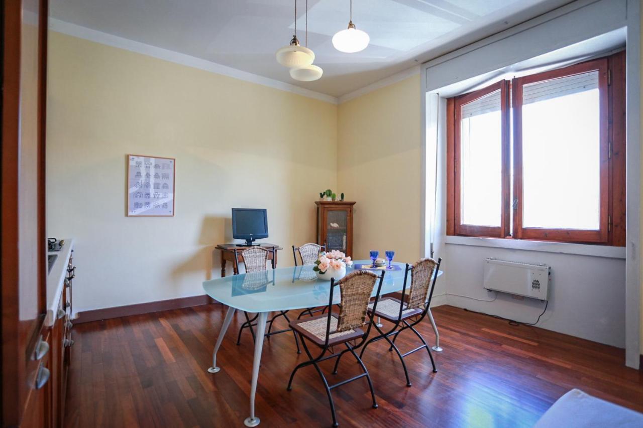 Marconi 7- City Centre Apartment Sit レッチェ エクステリア 写真